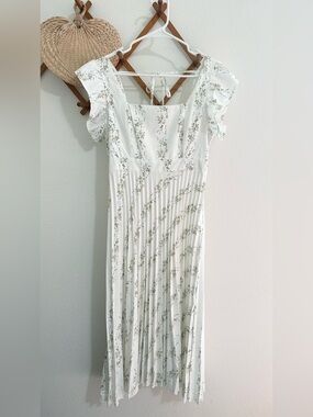 SHEIN White Maxi Dress with Green Floral Print